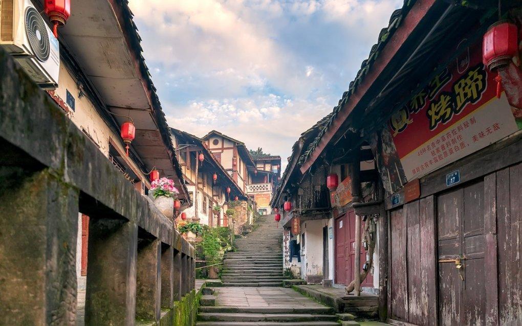 升国旗，奏国歌！河南足球俱乐部青训梯队在国旗下宣誓